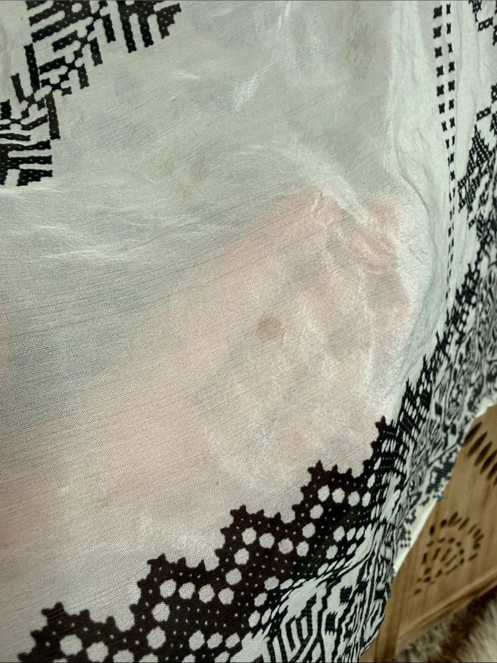 Source Unknown White and Black Printed Lightweight Scarf Wrap or Swim Coverup